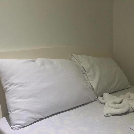 アレクスズ バックパッカーズ トラベル ロッジ エルニド エクステリア 写真