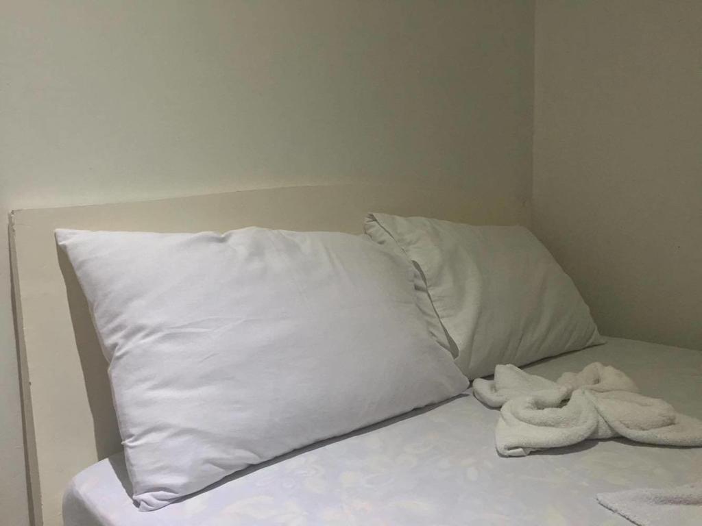 アレクスズ バックパッカーズ トラベル ロッジ エルニド エクステリア 写真