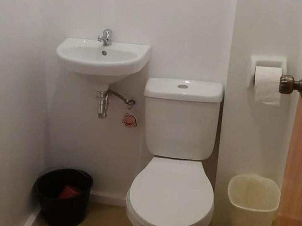 アレクスズ バックパッカーズ トラベル ロッジ エルニド エクステリア 写真